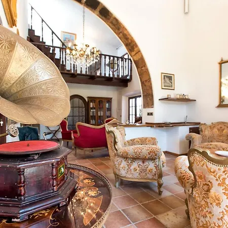 Casal Paterno' Country house